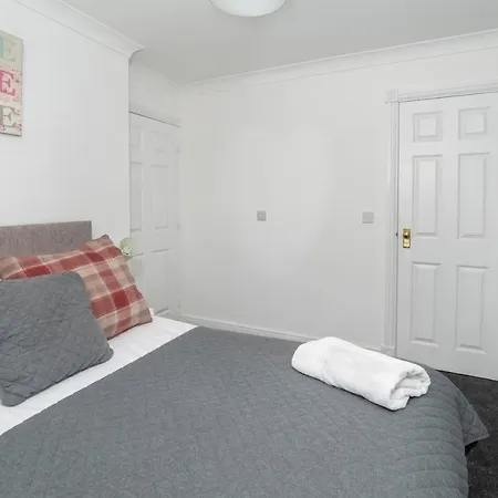 The Boulevard - Stunning 3 Bedroom With Free Parking * York